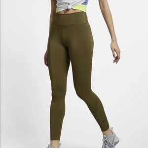 NWT Nike Training Leggings